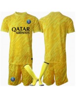 Otroške Nogometnih dresov Paris Saint-Germain Vratar Tretji 2024-25 Kratki rokavi (+ hlače)